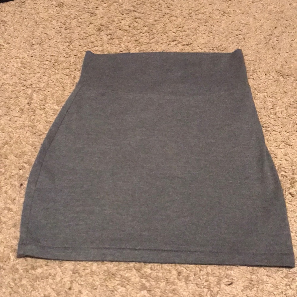 Gray mini skirt